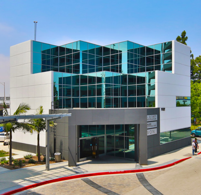 1122 West Washington Blvd.